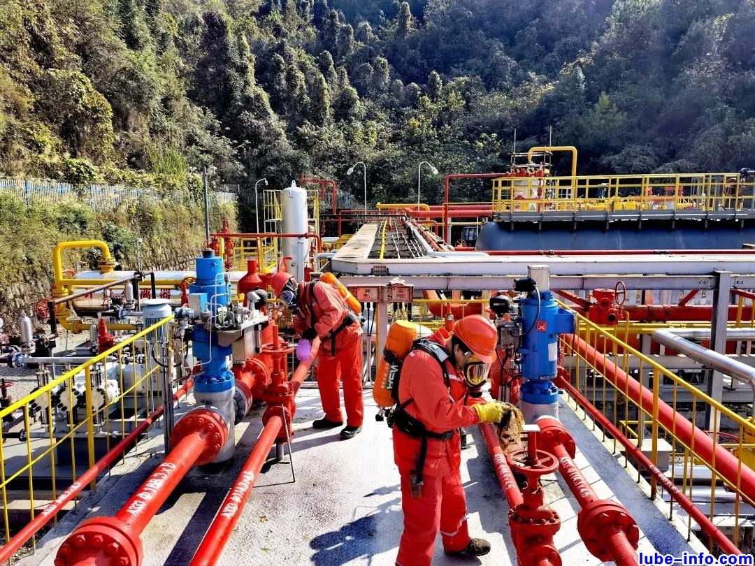 �й�ʯ���ղ���Ȼ����1�ڷ�